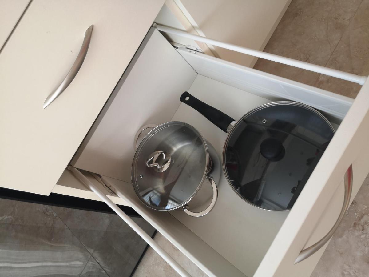 Lux Apartment,10 Фонтана,До Моря 5 Минут Odesa Exterior foto